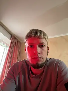 Snapshot of frama666 chatting on 07-11-26, 04:07 frama666 online show from 07-11-26, 04:07