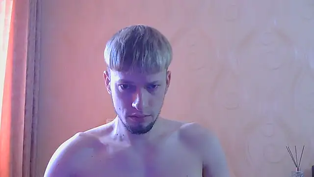 Snapshot of frama666 chatting on 06-23-26, 09:18 frama666 online show from 06-23-26, 09:18