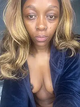 Snapshot of xxTatiannaxx chatting on 07-14-26, 03:51 xxTatiannaxx online show from 07-14-26, 03:51