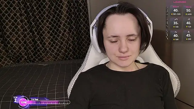 Luna Loveee online show from 02-19-26, 03:58