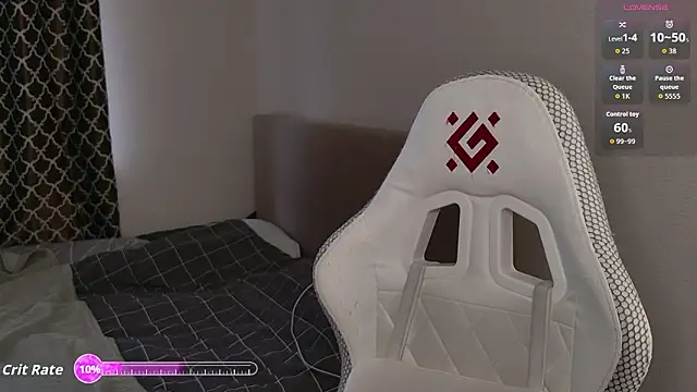 Luna Loveee online show from 03-09-26, 05:00