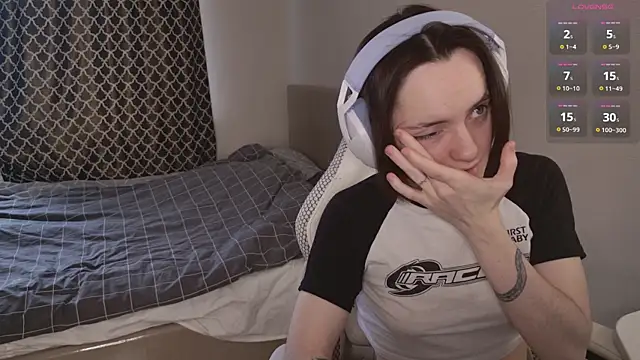 Luna Loveee online show from 04-08-26, 04:58