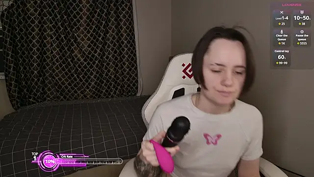 Luna Loveee online show from 02-18-26, 03:37