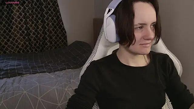 Luna Loveee online show from 03-20-26, 04:02