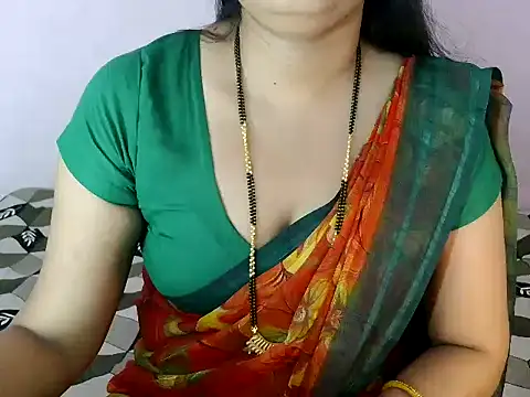 Snapshot of siyajaan chatting on 06-09-26, 06:42 siyajaan online show from 06-09-26, 06:42