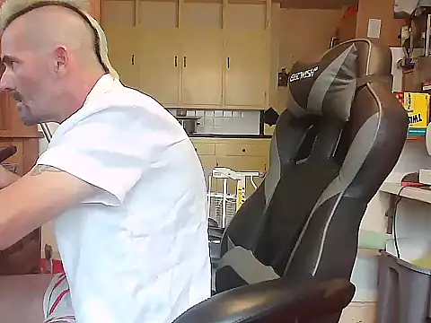 bigdozer25 online show from 11-21-25, 08:52