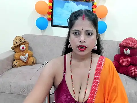Snapshot of leahgotiii chatting on 09-21-25, 02:49 leahgotiii online show from 09-21-25, 02:49