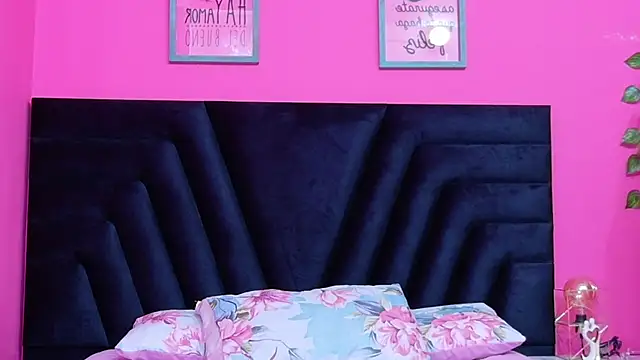 innocenthazel online show from 11-14-25, 01:15