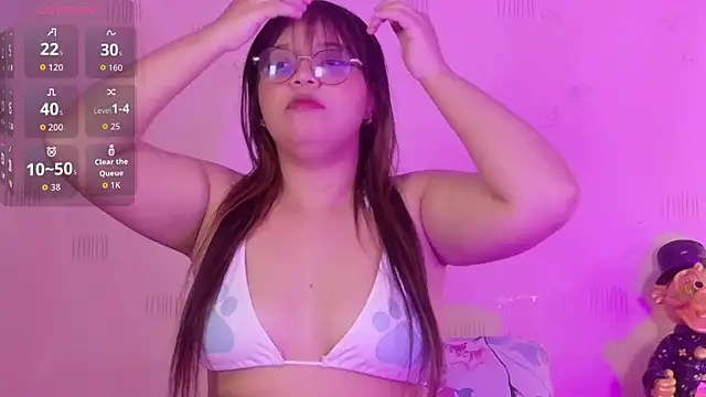 Snapshot of innocenthazel chatting on 02-18-26, 02:42 innocenthazel online show from 02-18-26, 02:42