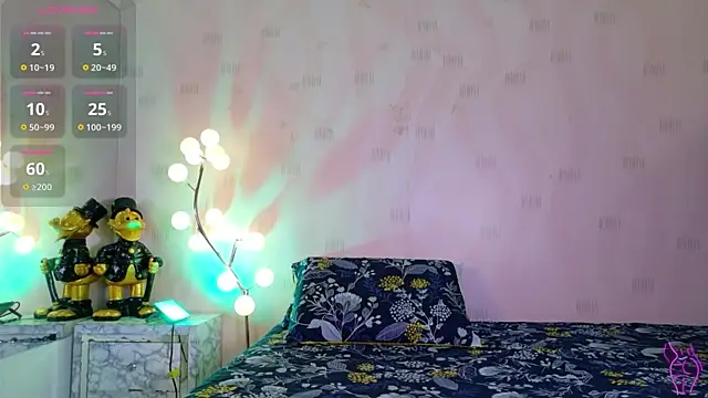 innocenthazel online show from 04-18-26, 02:58