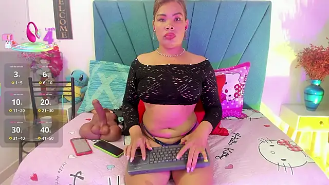 Snapshot of Mariana_star1 chatting on 02-05-26, 04:08 Mariana star1 online show from 02-05-26, 04:08