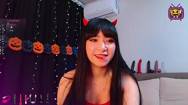 miyakimi0101 online show from 10-30-25, 11:45