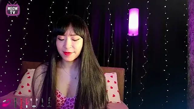 Snapshot of miyakimi0101 chatting on 06-16-26, 12:32 miyakimi0101 online show from 06-16-26, 12:32