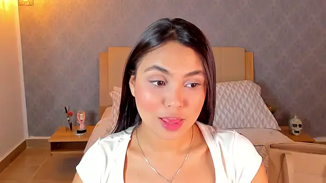 Lucia Brown  online show from 11-25-25, 07:36