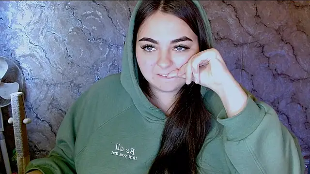 kitsune 8 online show from 09-25-25, 06:41