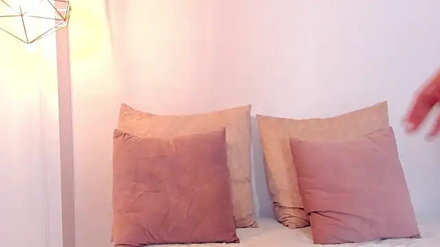 regina noctixx online show from 10-24-25, 11:04