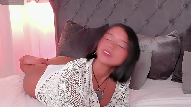 regina noctixx online show from 03-26-26, 06:33