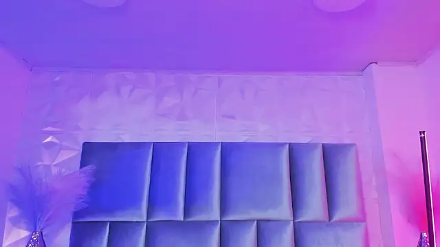 Selene bennet online show from 03-17-26, 03:42