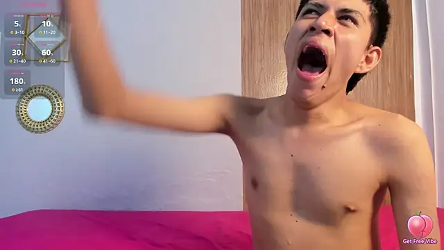 couple hotfox online show from 05-19-26, 12:37
