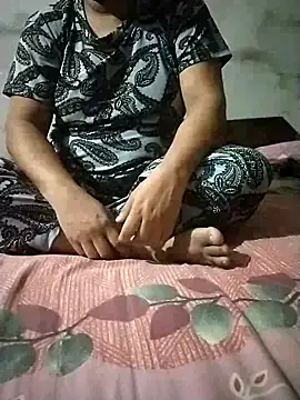 sharnjit299 online show from 10-06-25, 05:02