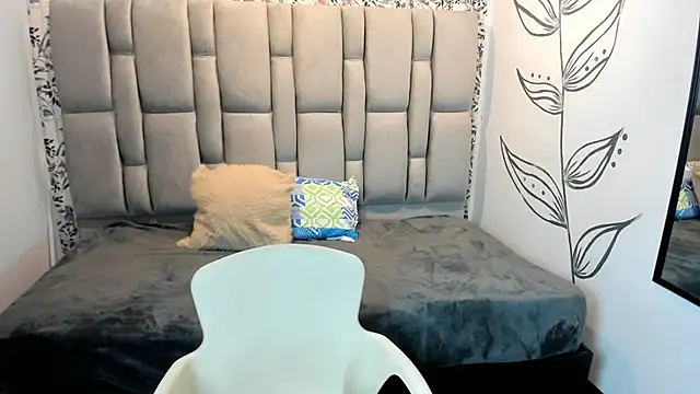 Natasha rose   online show from 10-15-25, 07:38