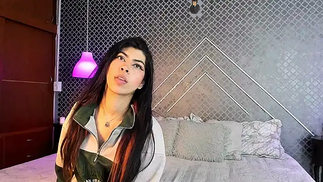 Cassie bloom online show from 05-13-26, 03:35