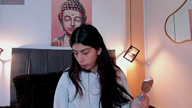 Cassie bloom online show from 11-09-25, 08:02