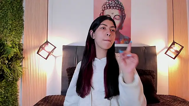 Cassie bloom online show from 11-03-25, 08:23