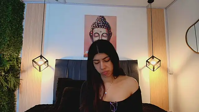 Cassie bloom online show from 12-04-25, 07:46