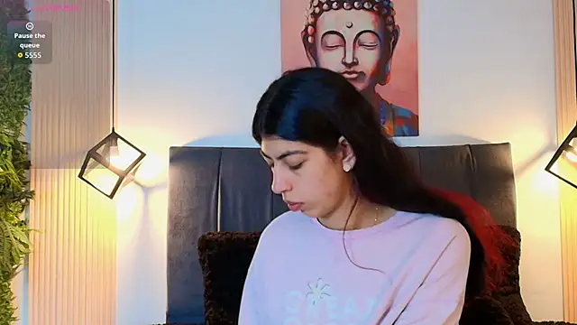 Cassie bloom online show from 11-15-25, 07:40