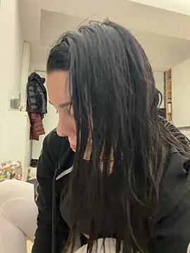 Mia Splash online show from 02-25-26, 06:52