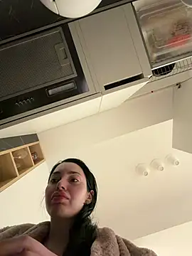 Mia Splash online show from 04-09-26, 05:52