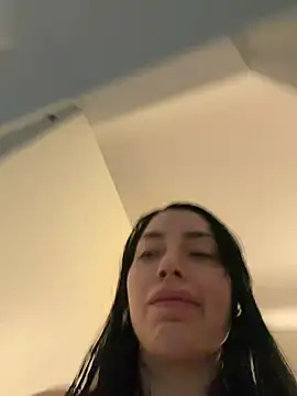 Mia Splash online show from 03-18-26, 01:13