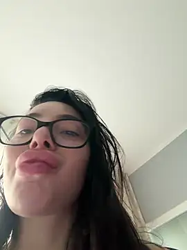 Mia Splash online show from 02-23-26, 08:48