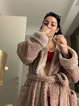 Mia Splash online show from 02-08-26, 10:35