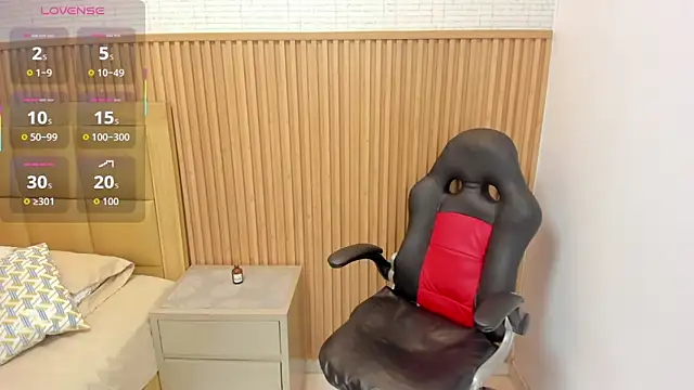 MEGANZARICK online show from 10-08-25, 07:25
