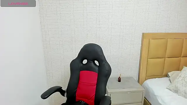 MEGANZARICK online show from 10-04-25, 12:28