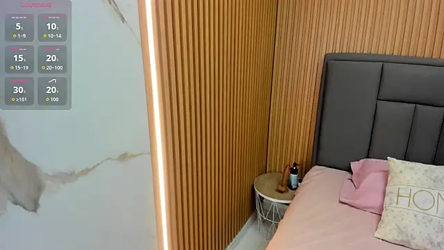 MEGANZARICK online show from 11-18-25, 02:49