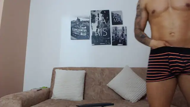 Snapshot of Bastiandelux chatting on 03-09-25, 02:18 Bastiandelux online show from 03-09-25, 02:18