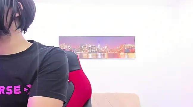 GigiHilss online show from 02-27-25, 01:38