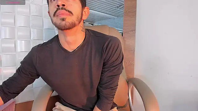 Snapshot of AlejandroStormm chatting on 02-08-26, 03:37 AlejandroStormm online show from 02-08-26, 03:37