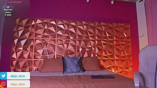 Snapshot of AlejandroStormm chatting on 03-16-25, 12:12 AlejandroStormm online show from 03-16-25, 12:12