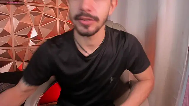 Snapshot of AlejandroStormm chatting on 03-01-26, 01:38 AlejandroStormm online show from 03-01-26, 01:38