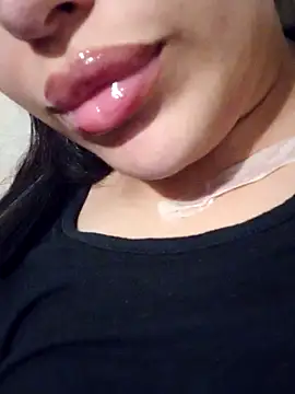 Sexlove1xo online show from 05-01-26, 02:44