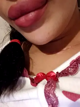 Sexlove1xo online show from 11-10-25, 01:49