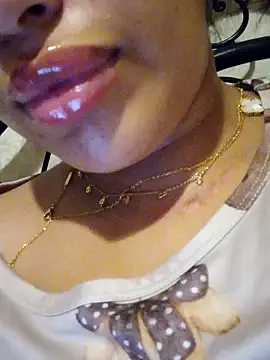Snapshot of Sexlove1xo chatting on 06-24-26, 05:11 Sexlove1xo online show from 06-24-26, 05:11