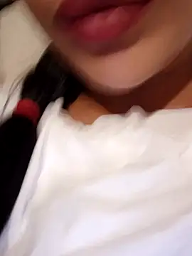 Sexlove1xo online show from 11-05-25, 02:09