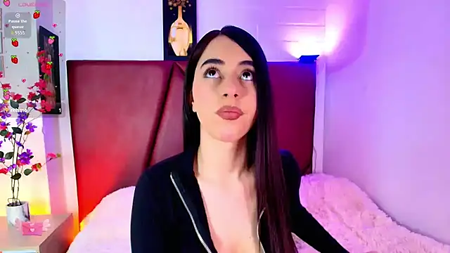 Lexi Howard  online show from 05-19-26, 12:37