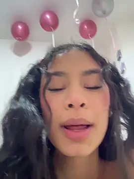 Anniie  Evans online show from 10-28-25, 02:45