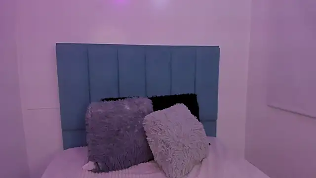 Anniie  Evans online show from 11-03-25, 05:27